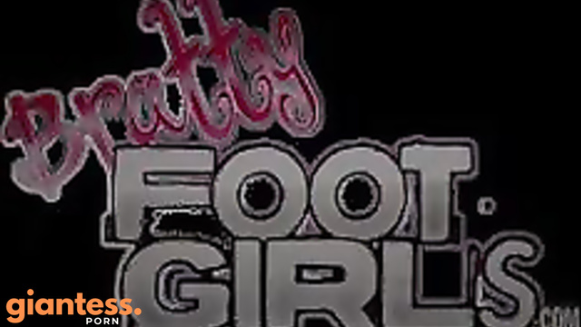 Bratty Foot Girls – Sizing Up The Competition SFX