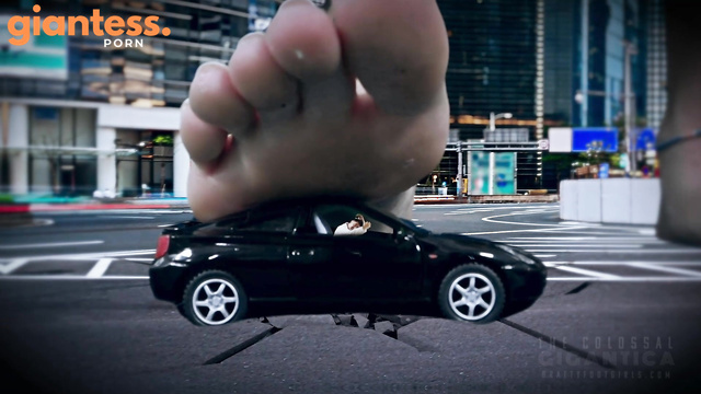 Bratty Foot Girls - The Colossal GIGANTICA SFX