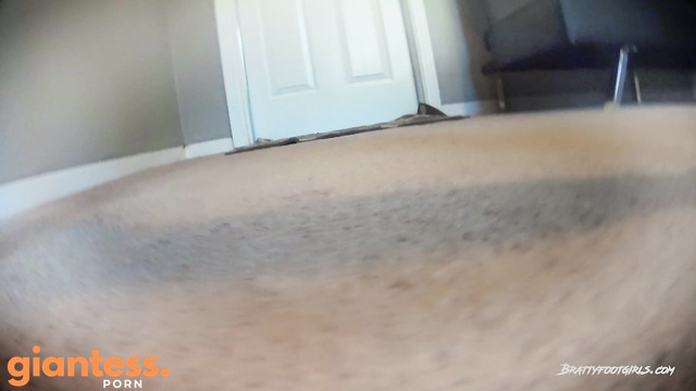 Bratty Foot Girls – The Shrunken Place