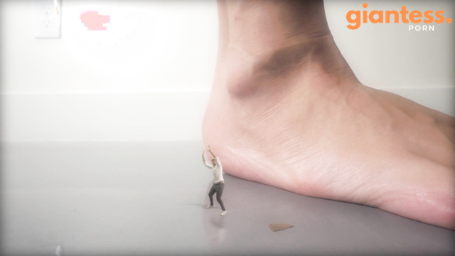 Giantess Ave - Abusive Giantess Boss