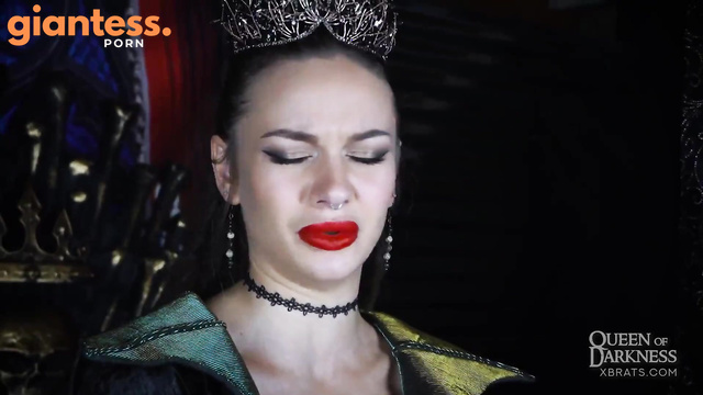 Bratty Foot Girls – Queen of Darkness