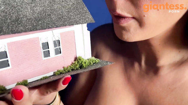 Giantess Ave – Giantess Roma The City That Went To 2