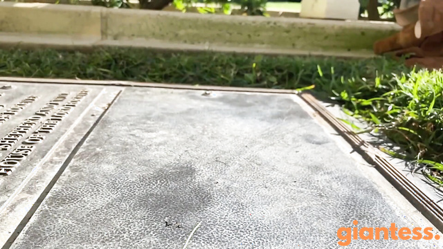 Giantess Ave - The Cemetery Foot & Fantastic Butt Crush SFX