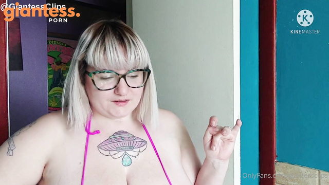 Larger Than Life – My Friends Mom is a Giantess
