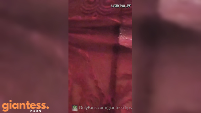 Larger Than Life – Shrunk For Giantess Live Session starring Shaley