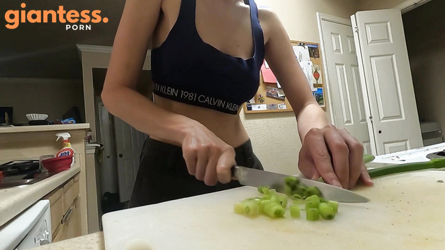 MassageHer – Day One with a Gentle Giantess