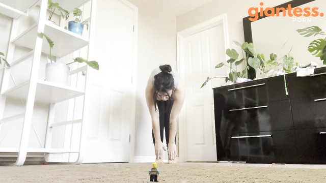 Girlontop880 – Giantess uses tiny pervert as she wishes