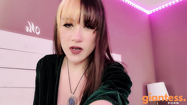 Vixen Lamora – Giantess Supervillan Deal Breaker