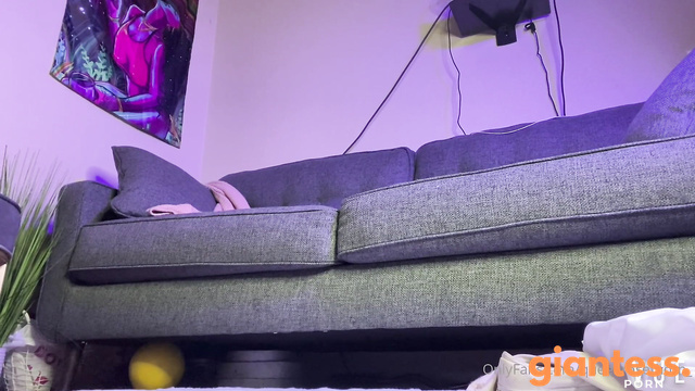 Rose Thorn – Giantess POV I Get Home Exhausted