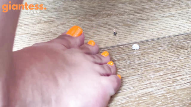 Giantess Muse - Hybrid Muse Tiny Fan