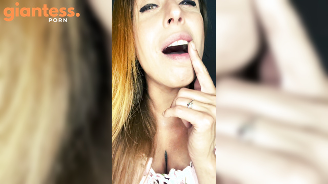 QueenMotherSoles – Eat Shrink Son