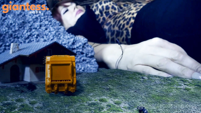Giantess Loryelle - Giantess Mountain The Goddess Awakening SFX