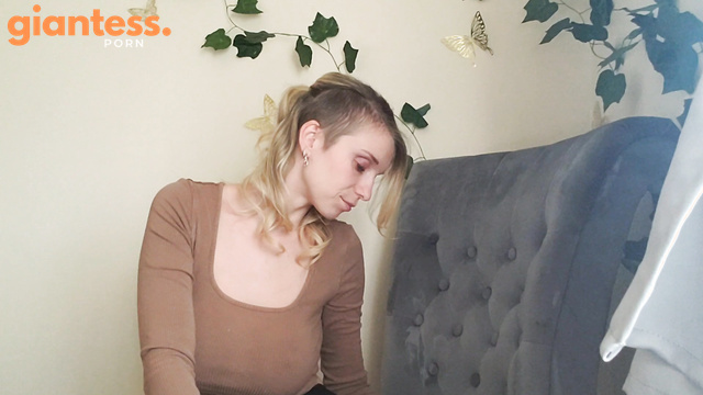 Lexi Snow - Giantess Proves Control