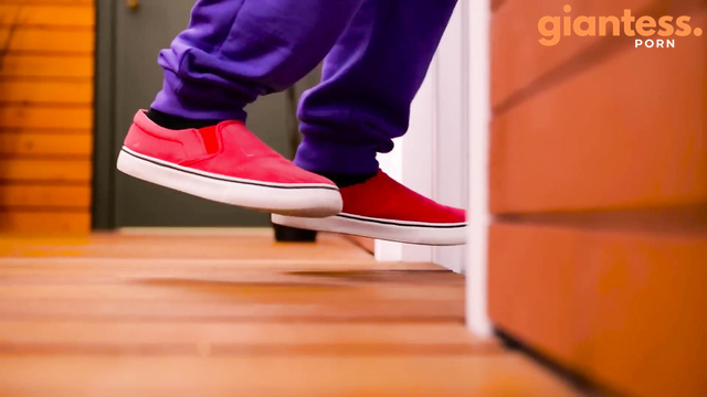 La La Life Games - Smart hacks for Short Boy vs Tall Girl