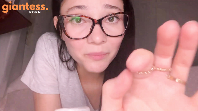 ASMR Voce Ficou Pequeno - You're Tiny