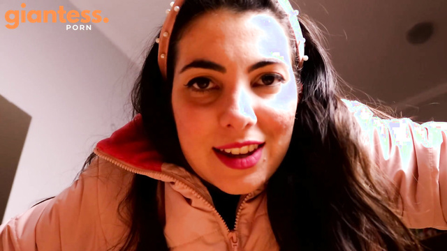 Sweet Carol - ASMR Voce Ficou Pequeno