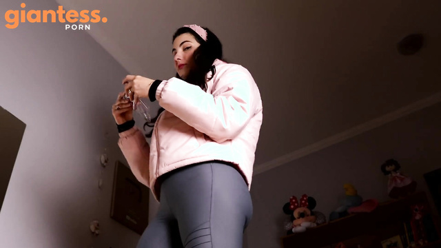 Sweet Carol - ASMR Voce Ficou Pequeno