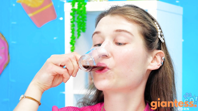 BIG VS MEDIUM VS SMALL FOOD CHALLENGE || Last To Stop Wins! Giant VS Tiny Food by 123 GO! CHALLENGE