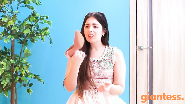 Short People vs Tall People Problems / Funny Sister Pranks!