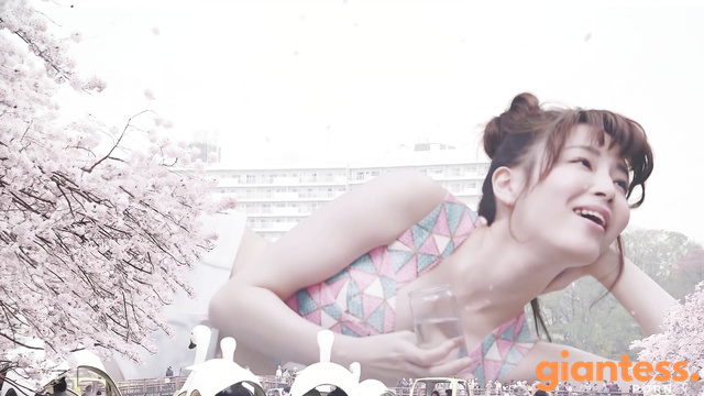 "Tokyo Gigantic Girls" by Hiroaki Matsu | Giantess Hug 4K Remaster [巨大娘]