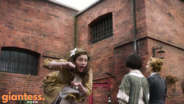 Giantess Primrose Chattoway - The Nevers S01E01 [巨大娘]