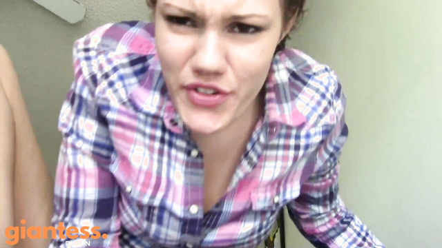 Giantess Lucy Mouth Attack