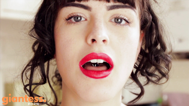 Molly Darling Vore