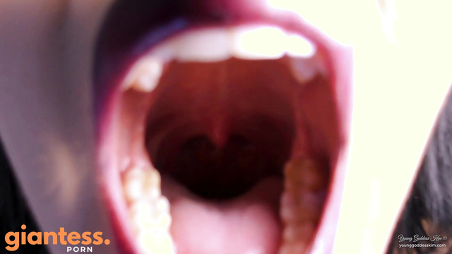 Giantess Cruel Dark