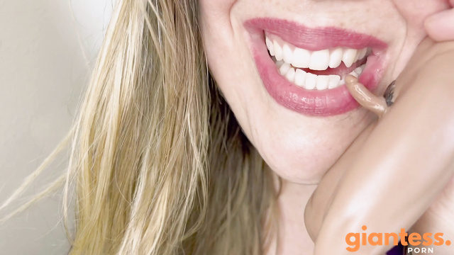 Brianna Kelly – Giantess Shrank You To Give You A Better Blow Job