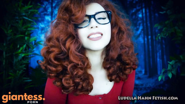 Ludella Hahn - The Librarian Giantess Transformation