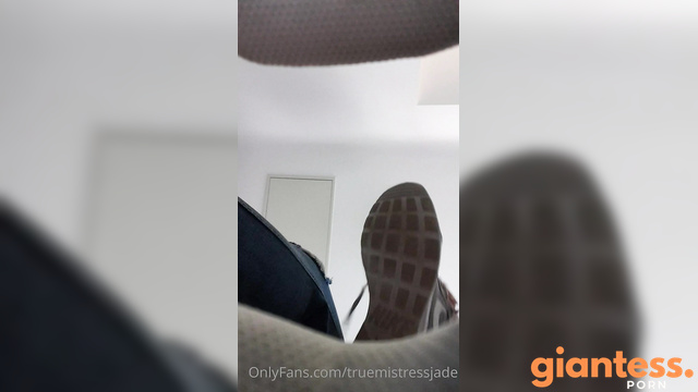 Mistressjxx – In Shoe Pov Custom