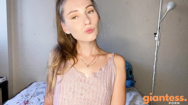 Nelly Giantess - I Like To Swallow Gummy Bears And Pretend They Are Tiny People 2