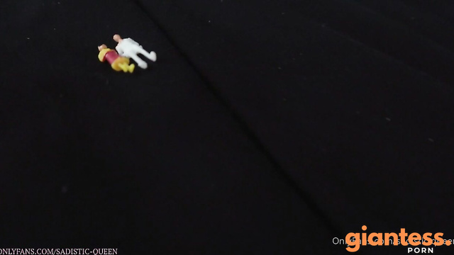 Sadistic Queen - Tiny Couple Caught And Eaten Vore