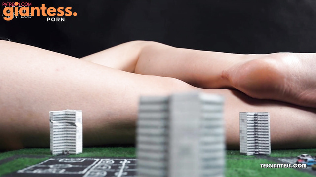 Giantess Noon - Gorgeous Soles of a Goddess Reign Beneath The City