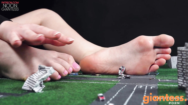 Giantess Noon - Gorgeous Soles of a Goddess Reign Beneath The City