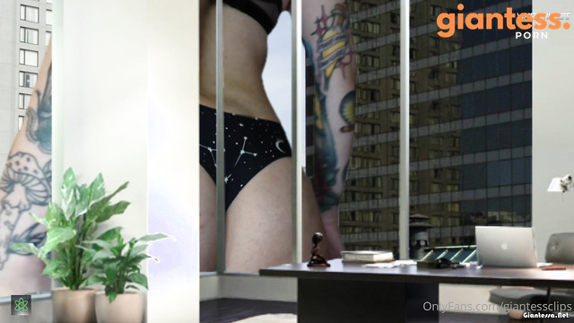 Larger Than Life - Evil Giantess Mia Hope Grows Stronger Through Worship