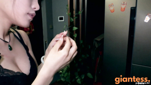 Mingshijie GTS - Shrinking Fantasy Massage With a Towering Asian Mistress