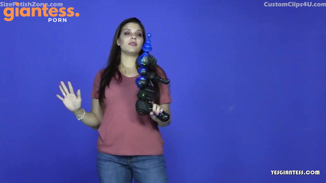 Media Impact Customs - Giantess Mia Shows How Bigger Is Better With a Growing X-Ray
