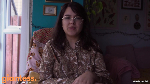 Mayapetite - The Natural Chubby Giant Therapist Prefer Riding On Your Face