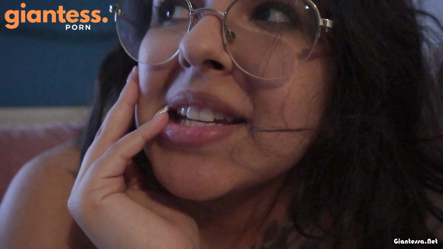 Mayapetite - The Natural Chubby Giant Therapist Prefer Riding On Your Face