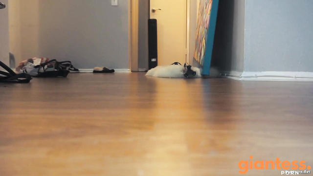 Giantess Ave - Giantess Roma Ant Crushing by Her Big Dirty Soles Part 2