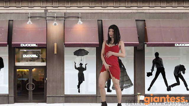 Paraphilia51 - Giantess Rubbing Her Pussy And Outgrown This City