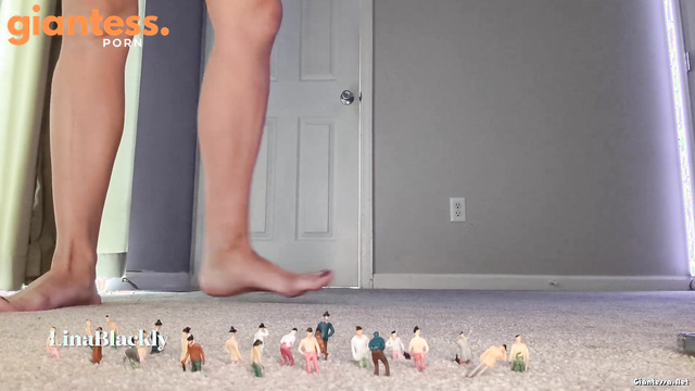 Lina Blackly - Tiny Size It's Best Gift For Giantess Who Want Fucks Little Man