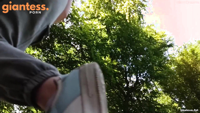 MicroDreams Studio - Outdoors With Giantess Sarah: Tinies Flattened by Sneakers Part 1