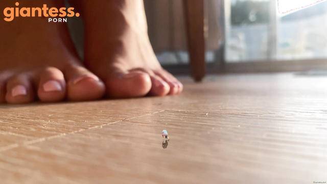 WorldUnseenFilms - Goddess Reveals Her Bare Feet After a Long Day in Heels