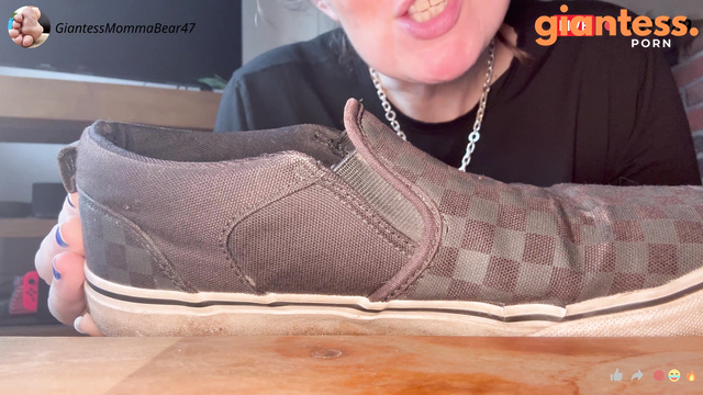 GiantessMommaBear - The Fetish Quiz For Little Slave: Let My Butt Crush You