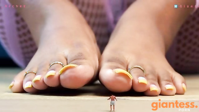Giantess EditZ - Huge Amina Delivers What You Desire: Her Butt Crushing