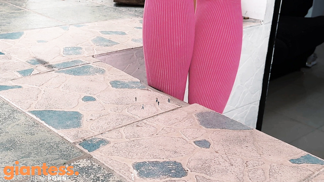 Rise of the Giantess - Micro People Feel The Weight Of Giantess Barbara