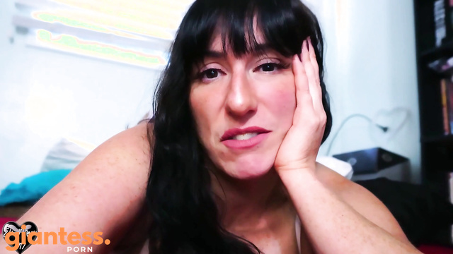 EliMarie717 - Eating Midnight Snack With Eli: She Can't Sleep With Bloated Belly Part 1