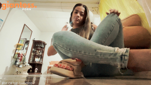 Rise of the Giantess - He Fits In My Jeans Pocket For A Foot And Butt Crush POV Experience